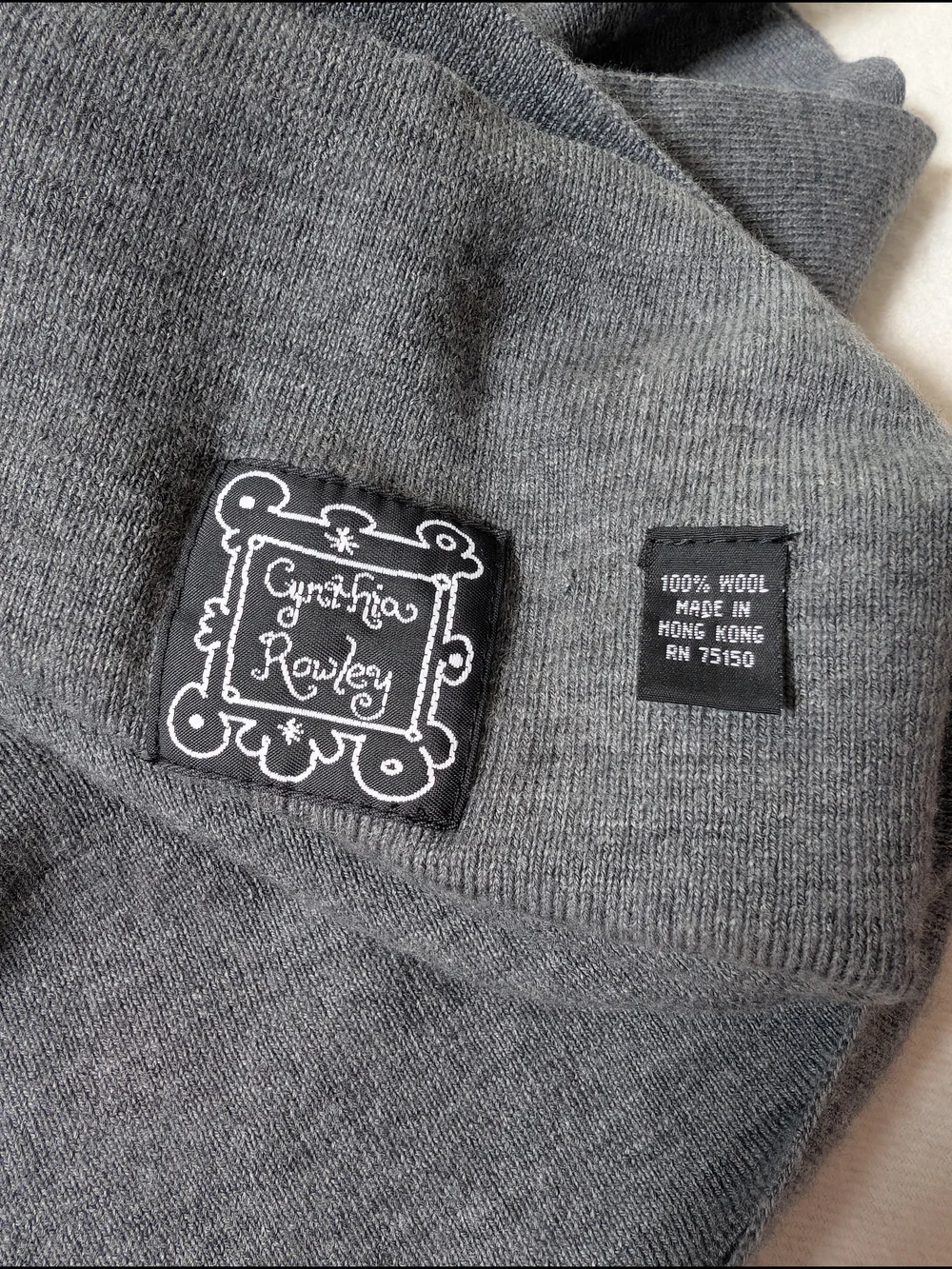 100% Wool Cynthia Rowley Grey Scarf
